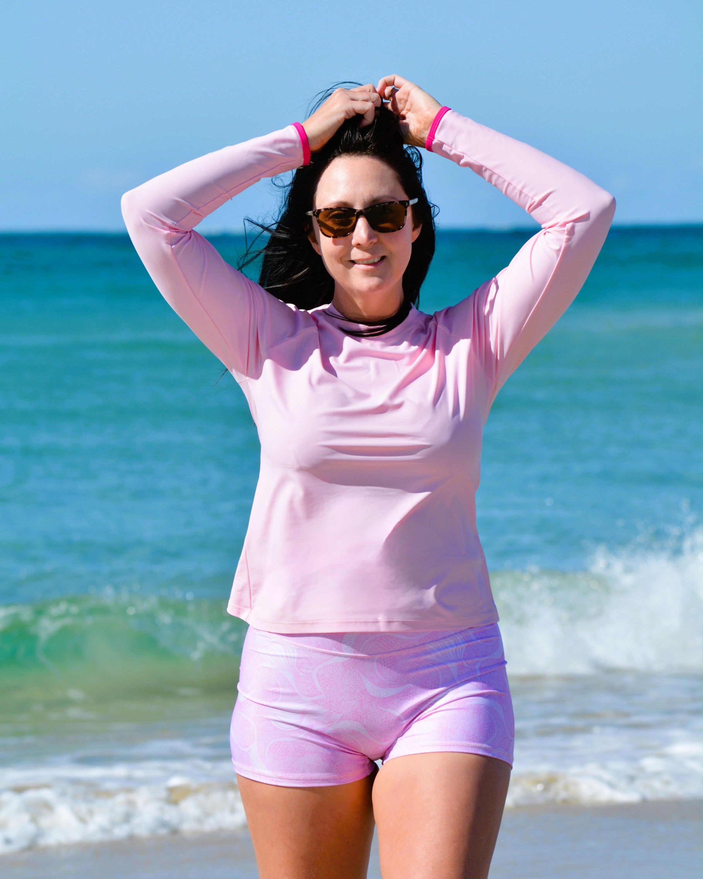 RELAXED FIT RASH GUARDS
